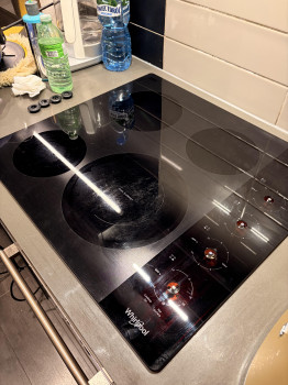 Polishing glass-ceramic plates