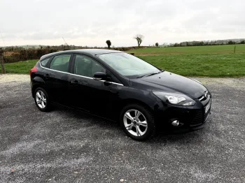 Car Ford Focus 1.6 TDCI 115 PS Zetec Hatchback